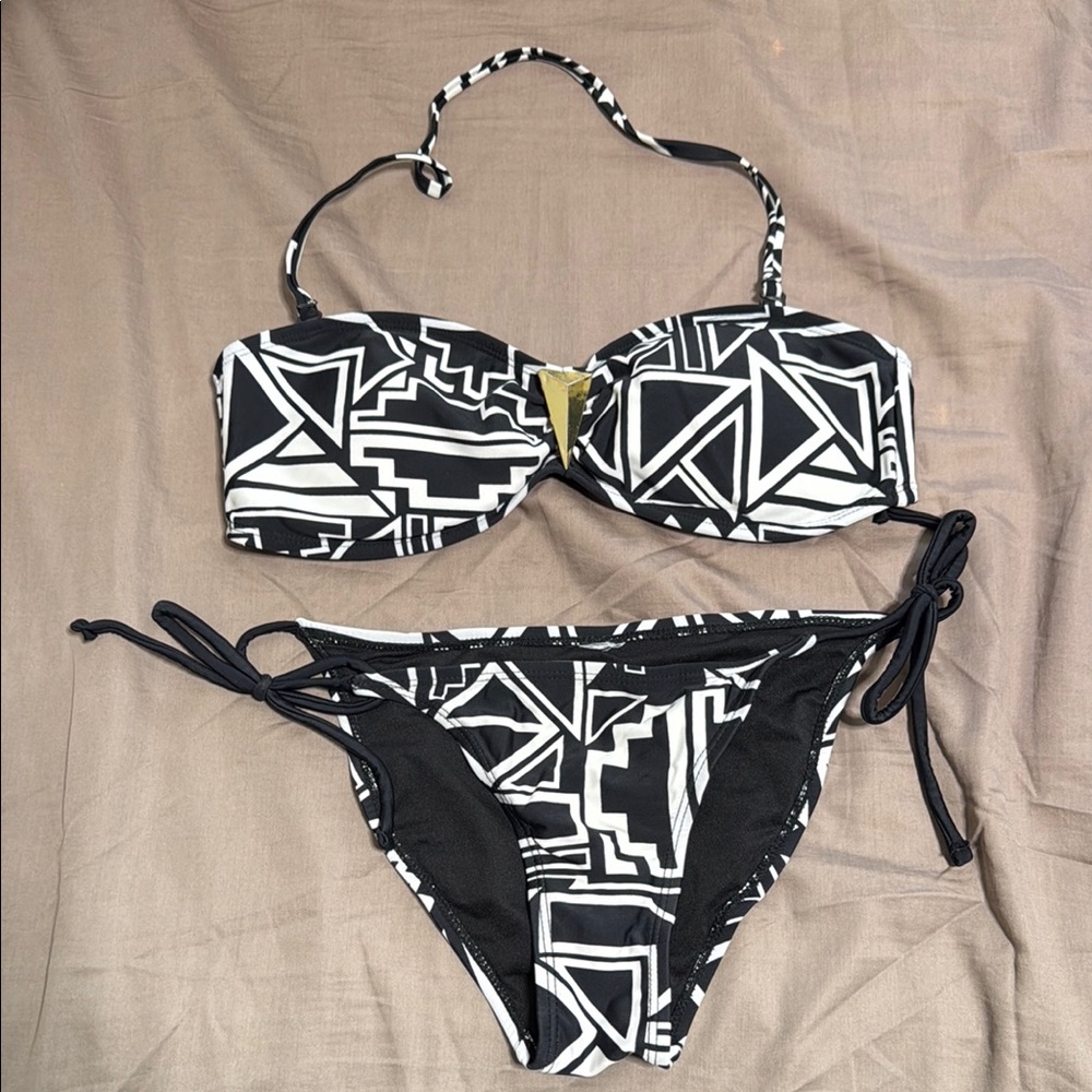 Black and White Geometric Bikini